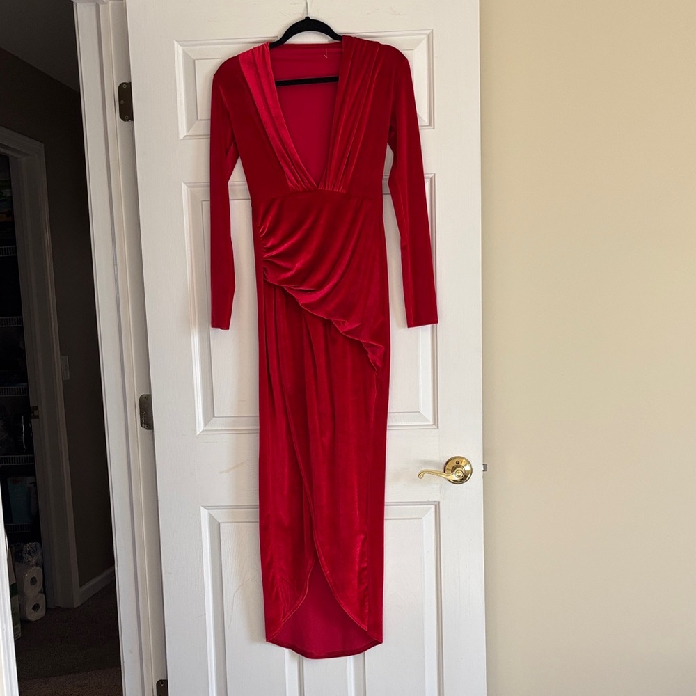 Elegant velvet Red Long Sleeve Dress